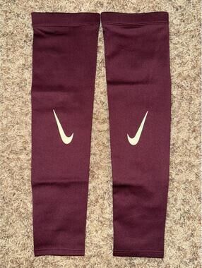 Nike Pro Dri-Fit Sleeves 4.0 Sample